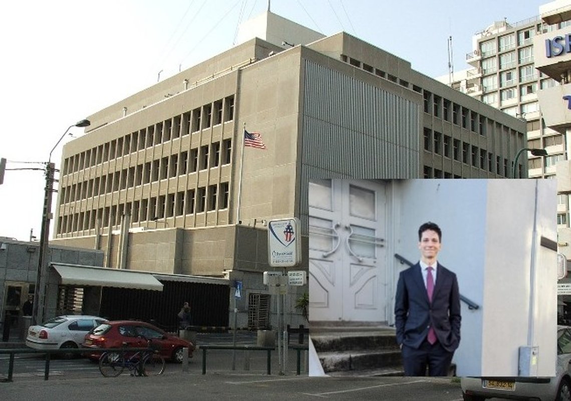 Montasje: Den amerikanske ambassaden i Tel Aviv. Foto: Shutterstock. Insatt foto" Skjermbilde fra Facebook av Joseph Neumeyer. Montasje: Den amerikanske ambassaden i Tel Aviv. Foto: Shutterstock. Insatt foto" Skjermbilde fra Facebook av Joseph Neumeyer.