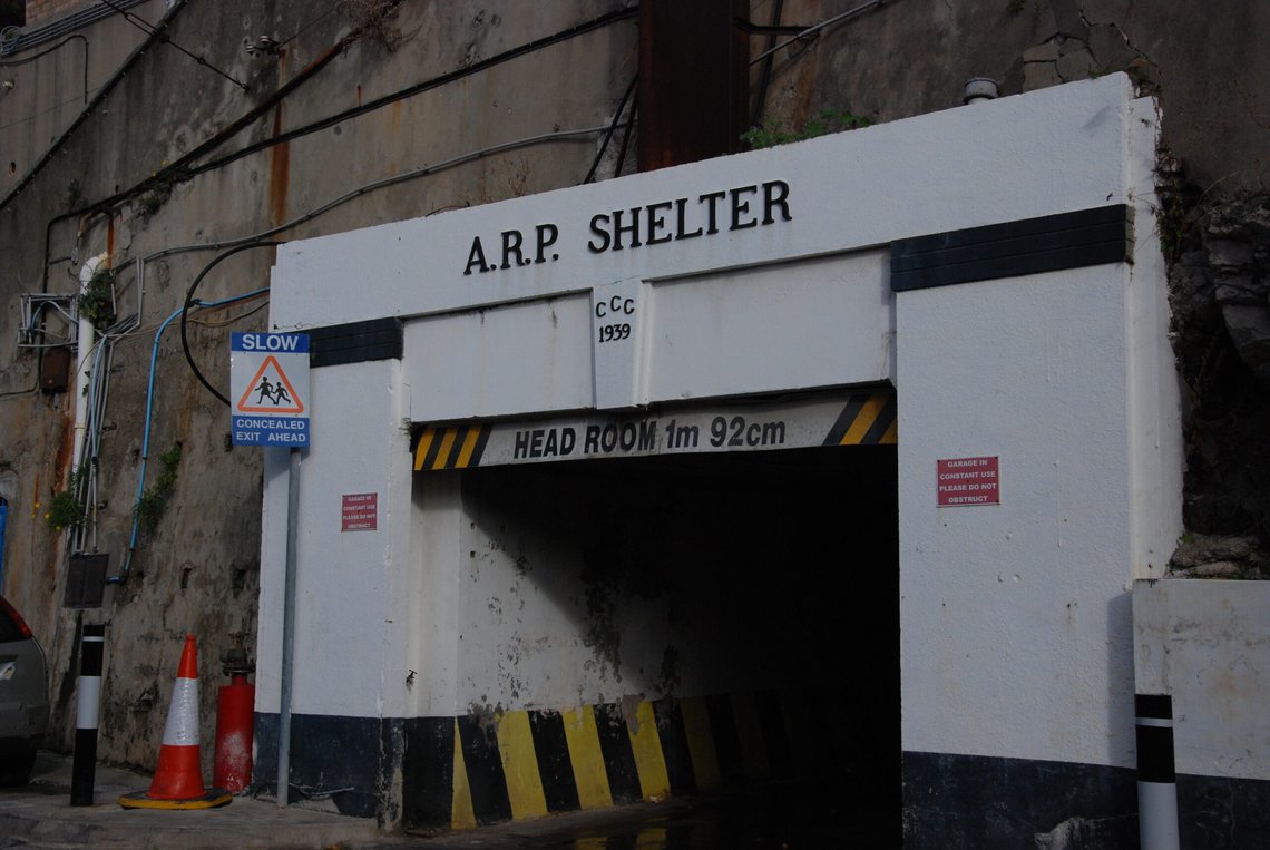 Gammeldags tilfluktsrom, A.R.P Shelter, Gibraltar. Men amerikanske eliter ønsker litt mer luksus, uten å betale regningen. Foto: TOROMEDIA/ CC By 2.0/ Wikimedia Gammeldags tilfluktsrom, A.R.P Shelter, Gibraltar. Men amerikanske eliter ønsker litt mer luksus, uten å betale regningen. Foto: TOROMEDIA/ CC By 2.0/ Wikimedia
