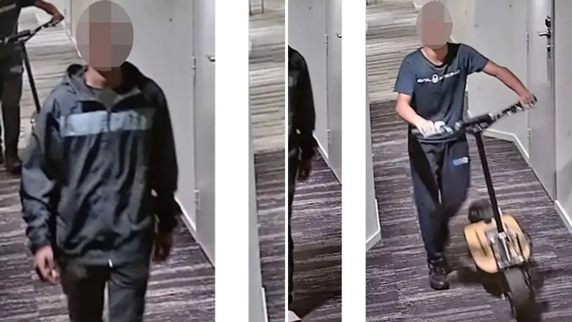 Guttene på vei ut av hotellet for å begå bestillingsdrapet. Foto: Politiet Guttene på vei ut av hotellet for å begå bestillingsdrapet. Foto: Politiet