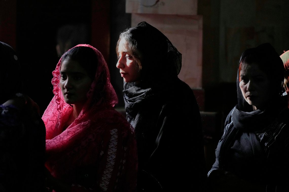 Christians attend a prayer service at St. Anthony Church, marking Good Friday, in Lahore, Pakistan, Friday, April 18, 2025. (AP Photo/K.M. Chaudary) Christians attend a prayer service at St. Anthony Church, marking Good Friday, in Lahore, Pakistan, Friday, April 18, 2025. (AP Photo/K.M. Chaudary)