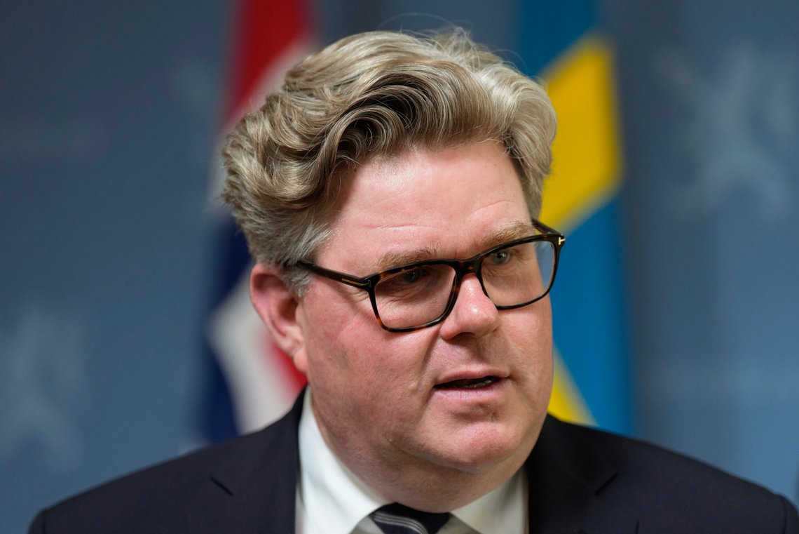 Oslo 20250505.
Justis- og beredskapsminister Astri Aas-Hansen møter den den svenske justisministeren Gunnar Strömmer på Regjeringens representasjonsbolig i Oslo for å diskutere grensekryssende og organisert kriminalitet.
Foto: Fredrik Varfjell / NTB Oslo 20250505.
Justis- og beredskapsminister Astri Aas-Hansen møter den den svenske justisministeren Gunnar Strömmer på Regjeringens representasjonsbolig i Oslo for å diskutere grensekryssende og organisert kriminalitet.
Foto: Fredrik Varfjell / NTB