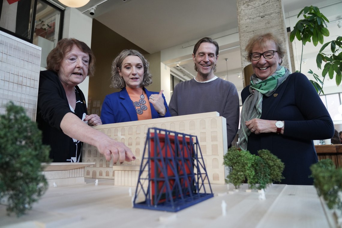 Oslo 20250408.
Matias Faldbakken er vinneren av konkurransen om nytt minnested etter 22. juli offentliggjøres på Kunstnernes Hus tirsdag.
Foto: Ole Berg-Rusten / NTB Oslo 20250408.
Matias Faldbakken er vinneren av konkurransen om nytt minnested etter 22. juli offentliggjøres på Kunstnernes Hus tirsdag.
Foto: Ole Berg-Rusten / NTB