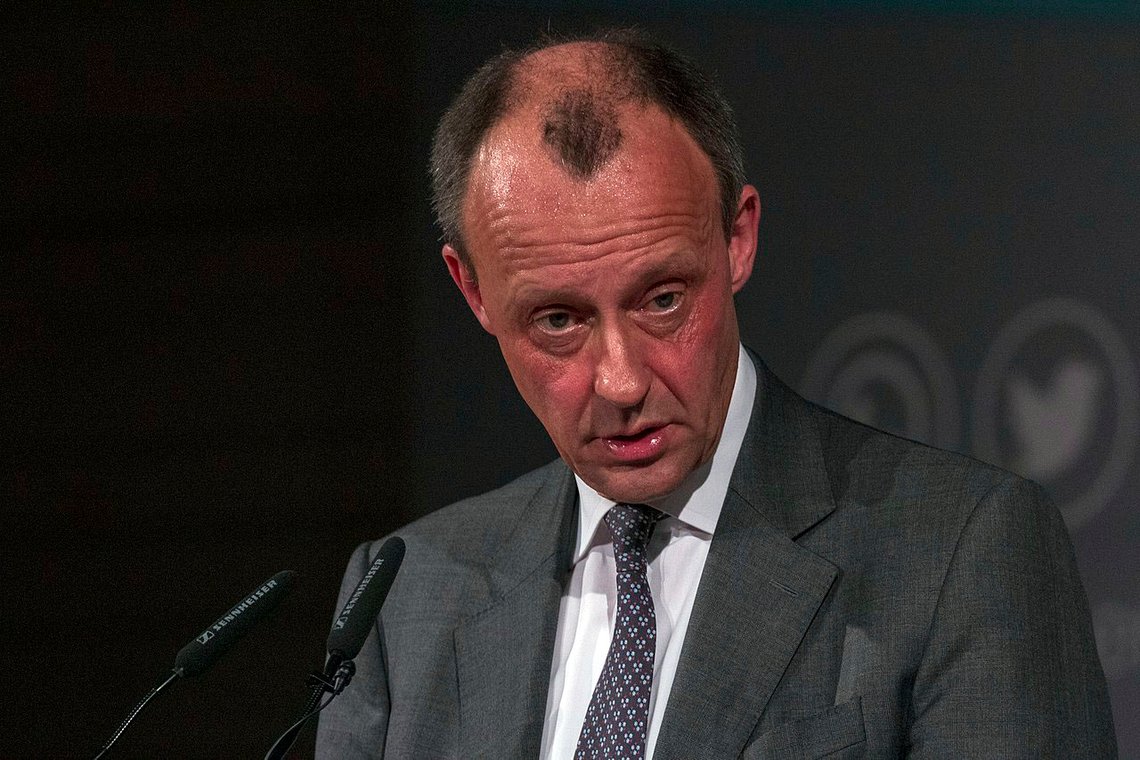 Joachim-Friedrich Martin Josef Merz har dårlig samvittighet. Foto: Olaf Kosinsky CC BY-SA 3.0-de Joachim-Friedrich Martin Josef Merz har dårlig samvittighet. Foto: Olaf Kosinsky CC BY-SA 3.0-de