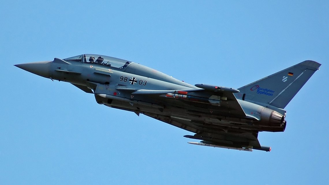 Typhoon, her i tysk drakt, blir sendt av britene. Foto: Kogo/ CC BY-SA 3.0/ Wikimedia Typhoon, her i tysk drakt, blir sendt av britene. Foto: Kogo/ CC BY-SA 3.0/ Wikimedia