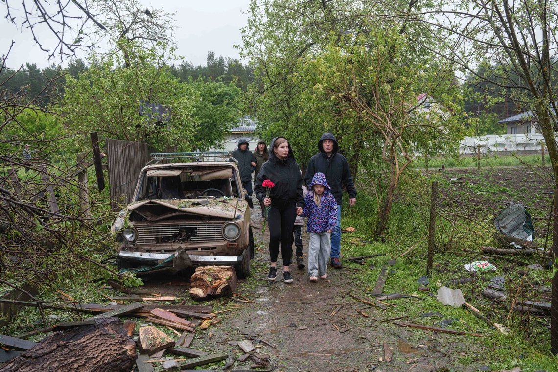 Russland gjennomførte natt til søndag det Ukraina omtaler som det mest omfattende droneangrepet hittil i den drøyt tre år lange krigen. Nå har Kiev svart med store angrep mot russiske flybaser. Foto: AP / NTB Russland gjennomførte natt til søndag det Ukraina omtaler som det mest omfattende droneangrepet hittil i den drøyt tre år lange krigen. Nå har Kiev svart med store angrep mot russiske flybaser. Foto: AP / NTB