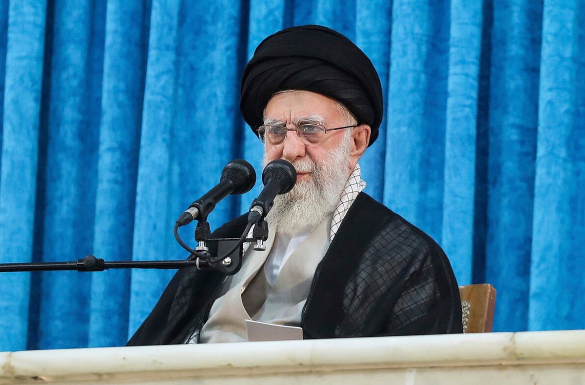 SJEFS-ISLAMIST: Øverste diktator, Ayayollah Ali Khamenei elsker sharia. (Office of the Iranian Supreme Leader via AP) SJEFS-ISLAMIST: Øverste diktator, Ayayollah Ali Khamenei elsker sharia. (Office of the Iranian Supreme Leader via AP)