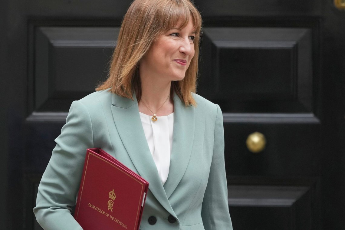 Storbritannias finansminister Rachel Reeves forlater 11 Downing Street tidligere denne uken. AP /Kin Cheung/ NTB Storbritannias finansminister Rachel Reeves forlater 11 Downing Street tidligere denne uken. AP /Kin Cheung/ NTB