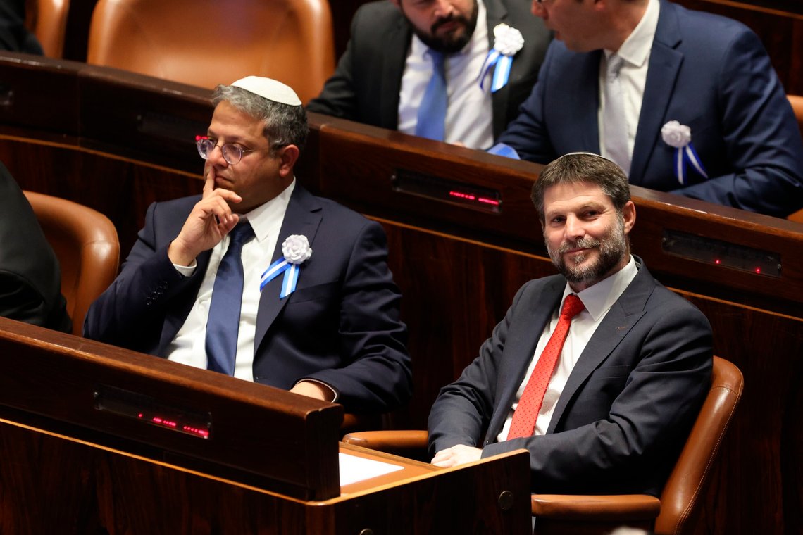 Israels sikkerhetsminister Itamar Ben-Gvir og finansminister Bezalel Smotrich. Foto: Abir Sultan/via AP/NTB Israels sikkerhetsminister Itamar Ben-Gvir og finansminister Bezalel Smotrich. Foto: Abir Sultan/via AP/NTB