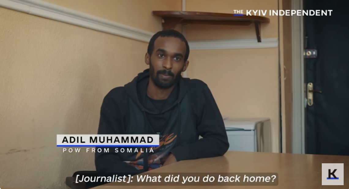 En av de afrikanske soldatene som er krigsfnge i Ukraina etter å ha deltatt i den russiske hæren. Stillbilde video. En av de afrikanske soldatene som er krigsfnge i Ukraina etter å ha deltatt i den russiske hæren. Stillbilde video.