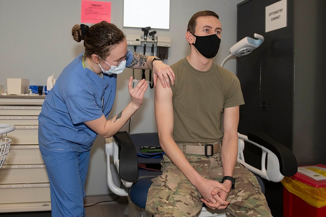 Unge menn er mest utsatt. U.S. Air Force photo by Senior Airman Jennifer Zima Unge menn er mest utsatt. U.S. Air Force photo by Senior Airman Jennifer Zima