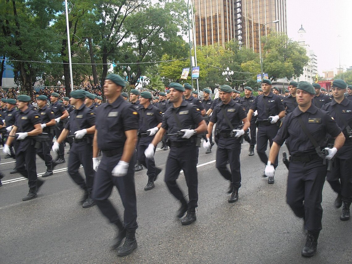 Guardia Civil er utplassert i Torre Pacheco for å hindre videre vold. Foto: Carronada CC BY-SA 2.5 ES Guardia Civil er utplassert i Torre Pacheco for å hindre videre vold. Foto: Carronada CC BY-SA 2.5 ES