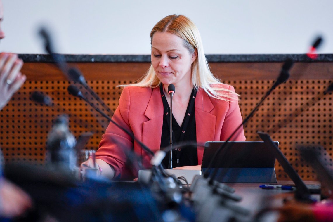 Eivor Evenrud (Ap) deltar på møtet i forbindelse med at utdanningsetaten har gitt opplysninger om at barn som utøver vold identifiseres i Oslo. Foto: Annika Byrde / NTB Eivor Evenrud (Ap) deltar på møtet i forbindelse med at utdanningsetaten har gitt opplysninger om at barn som utøver vold identifiseres i Oslo. Foto: Annika Byrde / NTB