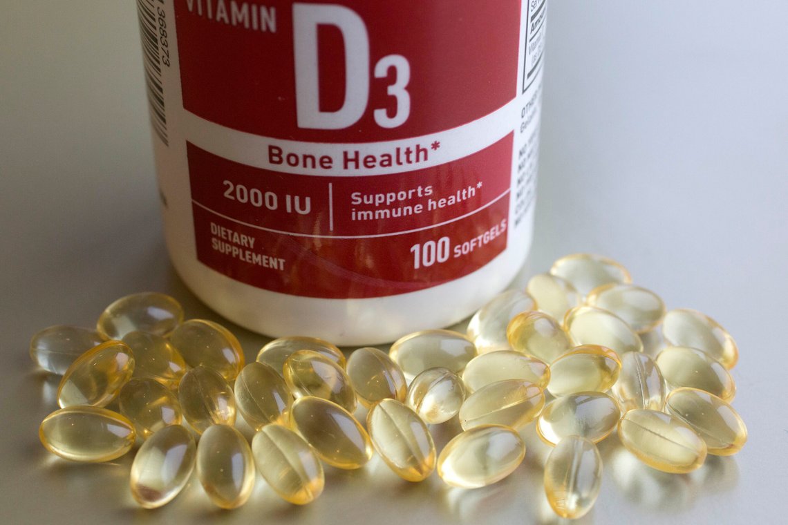 Tabletter med vitamin D vises fram. Foto: Mark Lennihan, AP-NTB. Tabletter med vitamin D vises fram. Foto: Mark Lennihan, AP-NTB.