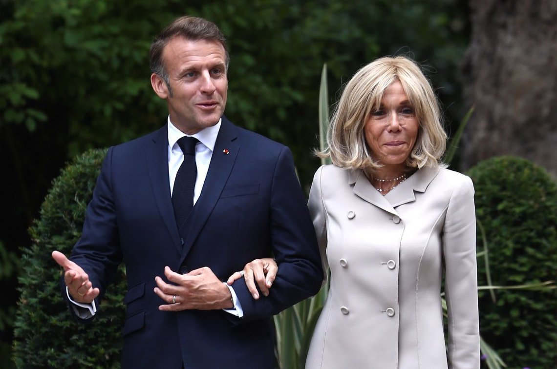 9. juli 2025: Frankrikes president Emmanuel Macron og Frankrikes førstedame Brigitte Macron ankommer 10 Downing Street i London. Foto: Shutterstock av Fred Duval. 9. juli 2025: Frankrikes president Emmanuel Macron og Frankrikes førstedame Brigitte Macron ankommer 10 Downing Street i London. Foto: Shutterstock av Fred Duval.