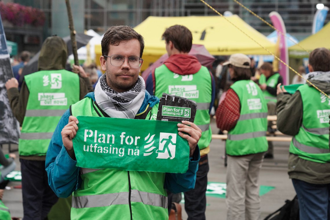 Arendal 20250811.
Aktivister fra Extinction Rebellion Norge og Nordic Climate Justice Coalition (NCJC), deriblant Greta Thunberg og aktivister fra hele Europa akjsonerer i forbindelse med Arendalsuka.
Foto: Ole Berg-Rusten / NTB Arendal 20250811.
Aktivister fra Extinction Rebellion Norge og Nordic Climate Justice Coalition (NCJC), deriblant Greta Thunberg og aktivister fra hele Europa akjsonerer i forbindelse med Arendalsuka.
Foto: Ole Berg-Rusten / NTB