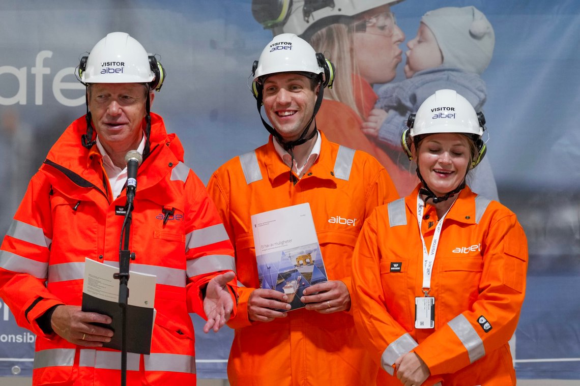 Haugesund 20250805.
Næringsminister Cecilie Myrseth (Ap), energiminister Terje Aasland (Ap) og klima- og miljøminister Andreas Bjelland Eriksen (Ap) under pressekonferansen i lokalene til Aibel der regjeringen presenter en ny strategi for leverandørindustrien til havvind.
Foto: Jan Kåre Ness / NTB Haugesund 20250805.
Næringsminister Cecilie Myrseth (Ap), energiminister Terje Aasland (Ap) og klima- og miljøminister Andreas Bjelland Eriksen (Ap) under pressekonferansen i lokalene til Aibel der regjeringen presenter en ny strategi for leverandørindustrien til havvind.
Foto: Jan Kåre Ness / NTB