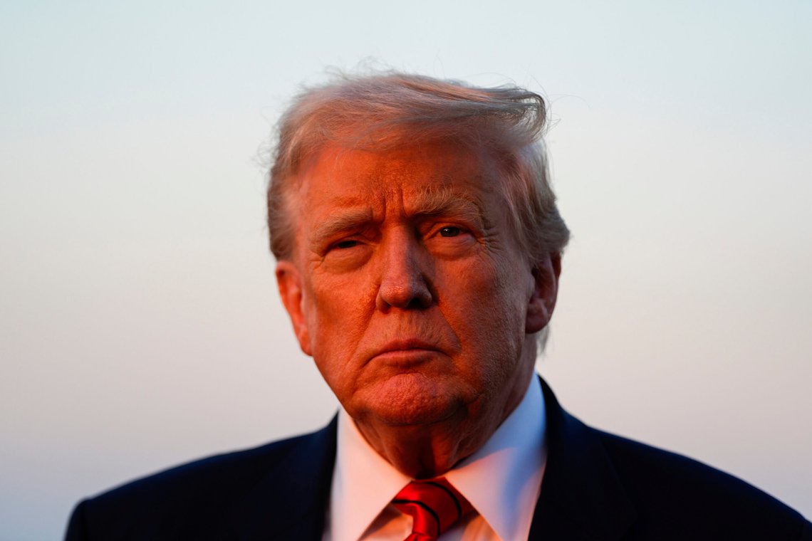 President Donald Trump snakker med journalister på Lehigh Valley International Airport, søndag 3. august 2025, i Allentown, Pennsylvania. (AP Photo/Julia Demaree Nikhinson) President Donald Trump snakker med journalister på Lehigh Valley International Airport, søndag 3. august 2025, i Allentown, Pennsylvania. (AP Photo/Julia Demaree Nikhinson)