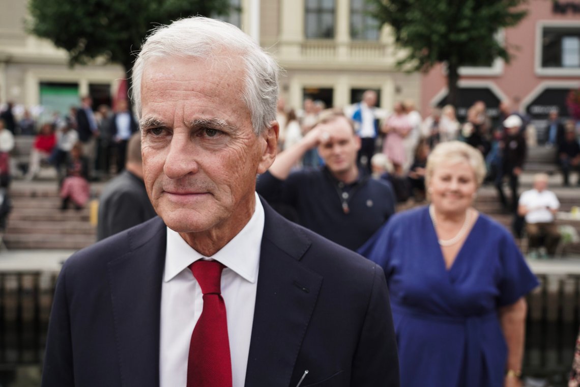 Arendal 20250811.
Statsminister Jonas Gahr Støre møter Høyre-leder Erna Solberg og FrP leder Sylvi Listhaug til statsministerduell under Arendalsuka.
Foto: Ole Berg-Rusten / NTB Arendal 20250811.
Statsminister Jonas Gahr Støre møter Høyre-leder Erna Solberg og FrP leder Sylvi Listhaug til statsministerduell under Arendalsuka.
Foto: Ole Berg-Rusten / NTB