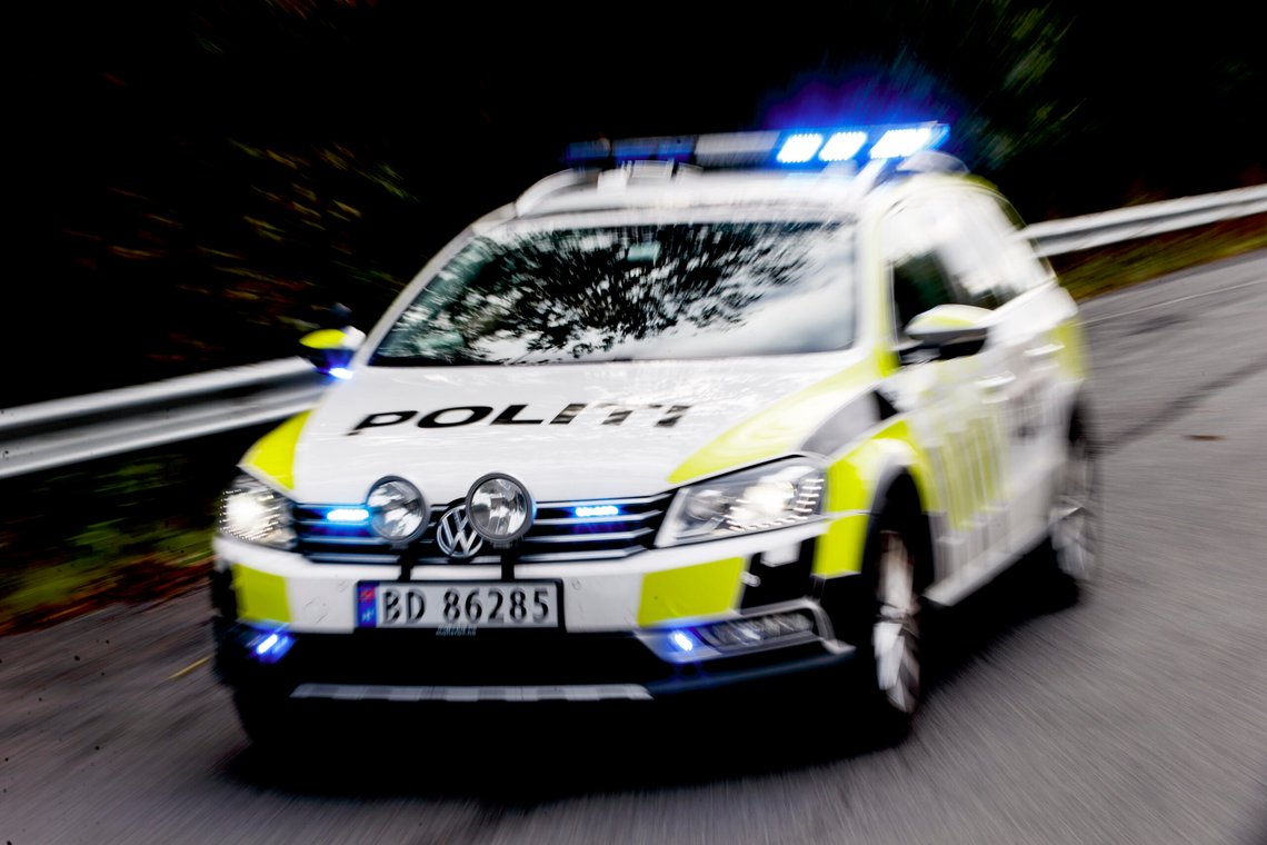 Politiet i Sandefjord rykket ut litt etter 17.00 etter at naboer varslet om en skyteepisode. Illustrasjonsoto: Gorm Kallestad / NTB Politiet i Sandefjord rykket ut litt etter 17.00 etter at naboer varslet om en skyteepisode. Illustrasjonsoto: Gorm Kallestad / NTB