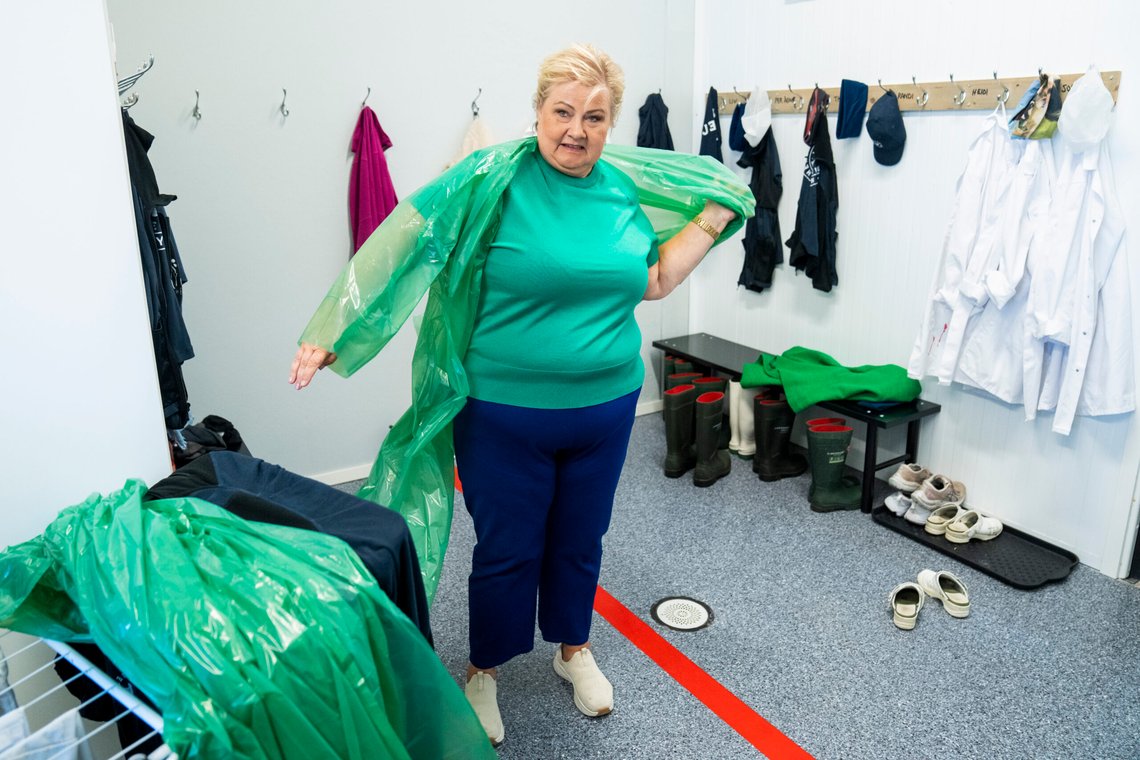 Bryne 20250822.
Høyre leder Erna Solberg under et besøk på Jerseymeieriet i Time.
Foto: Fredrik Varfjell / NTB Bryne 20250822.
Høyre leder Erna Solberg under et besøk på Jerseymeieriet i Time.
Foto: Fredrik Varfjell / NTB