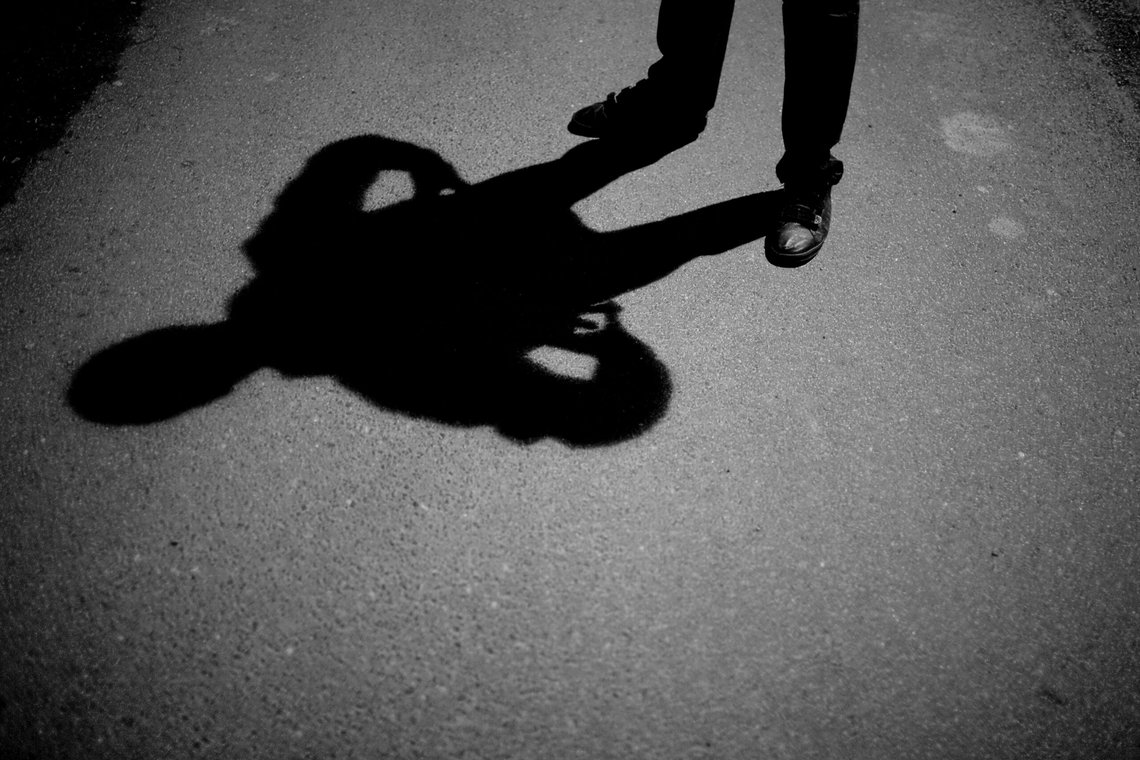 OSLO mai 2008
Ung mann. Innbruddstyv. Forbryter. Tyv. Ungdomskriminell. Kriminell. Ungdom på skråplanet. Vold. Overfall. Voldtekt.
Foto: Sara Johannessen Meek / NTB
NB1 Modellklarert OSLO mai 2008
Ung mann. Innbruddstyv. Forbryter. Tyv. Ungdomskriminell. Kriminell. Ungdom på skråplanet. Vold. Overfall. Voldtekt.
Foto: Sara Johannessen Meek / NTB
NB1 Modellklarert