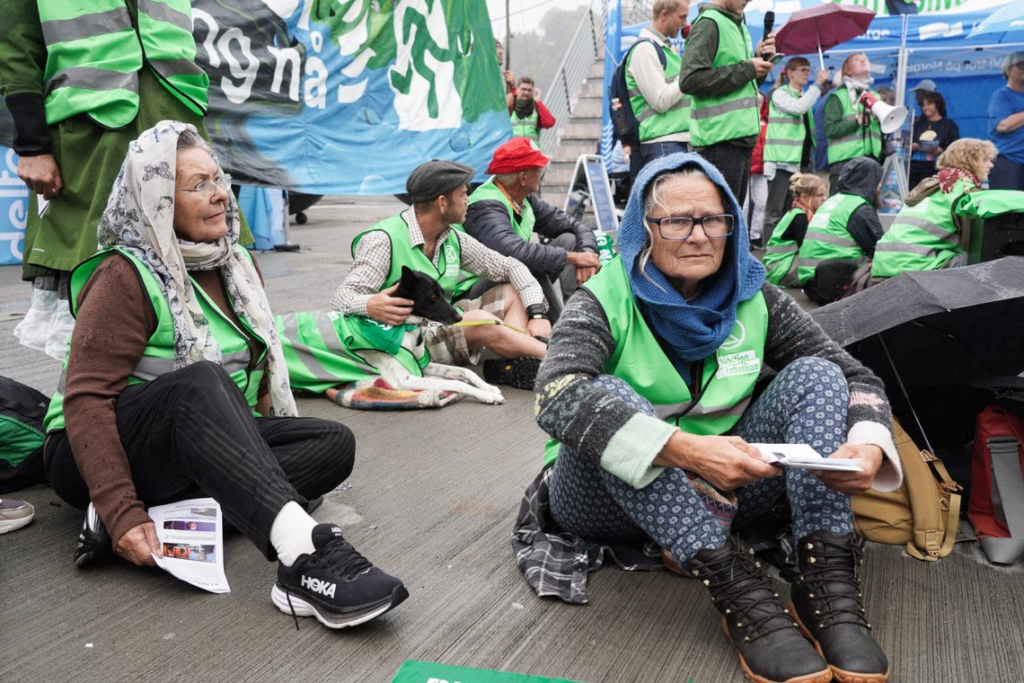 Arendal 20250811.
Aktivister fra Extinction Rebellion Norge og Nordic Climate Justice Coalition (NCJC), deriblant Greta Thunberg og aktivister fra hele Europa akjsonerer i forbindelse med Arendalsuka.
Foto: Ole Berg-Rusten / NTB Arendal 20250811.
Aktivister fra Extinction Rebellion Norge og Nordic Climate Justice Coalition (NCJC), deriblant Greta Thunberg og aktivister fra hele Europa akjsonerer i forbindelse med Arendalsuka.
Foto: Ole Berg-Rusten / NTB