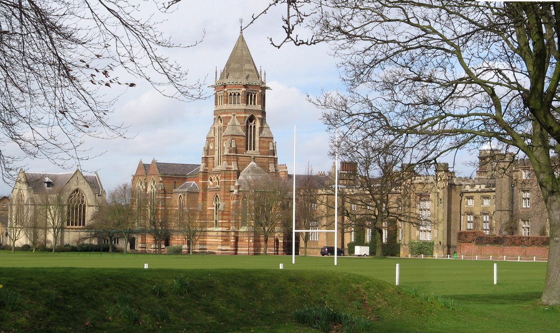 Rugby School i Rugby er en berømt engelsk privatskole. Nå endres kanskje utvelgelsen av elevene, hvis Labour får bestemme. Foto: G-13114 /CC BY-SA 4.0/ Wikimedia Rugby School i Rugby er en berømt engelsk privatskole. Nå endres kanskje utvelgelsen av elevene, hvis Labour får bestemme. Foto: G-13114 /CC BY-SA 4.0/ Wikimedia