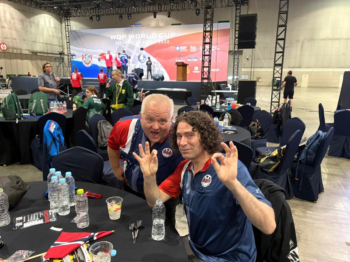 Vegar Elvevoll og Henrik Halsvik kan juble etter seier 4-2 over Nord-Irland. Foto: Privat Vegar Elvevoll og Henrik Halsvik kan juble etter seier 4-2 over Nord-Irland. Foto: Privat