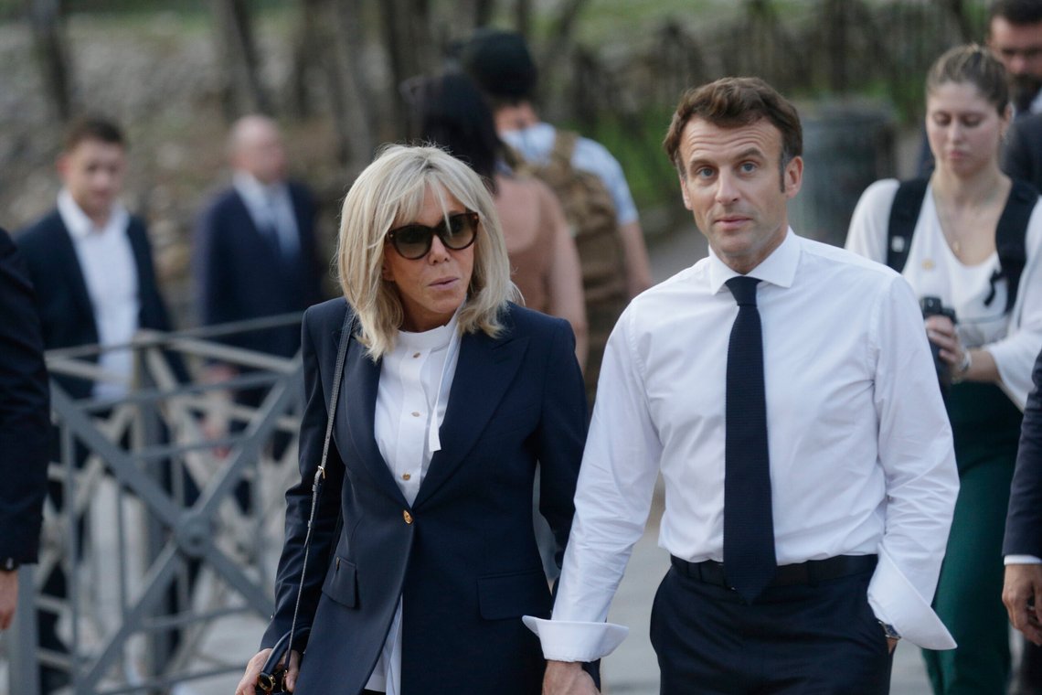 Emmanuel macron og hans kone Birgitte. Foto: Cecilia Fabiano/LaPresse via AP/NTB Emmanuel macron og hans kone Birgitte. Foto: Cecilia Fabiano/LaPresse via AP/NTB