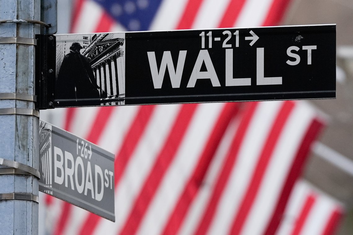 New York-børsen på Wall Street slår nye rekorder, men enkelte er fortsatt skeptiske. Foto: Julia Demaree Nikhinson / AP / NTB New York-børsen på Wall Street slår nye rekorder, men enkelte er fortsatt skeptiske. Foto: Julia Demaree Nikhinson / AP / NTB