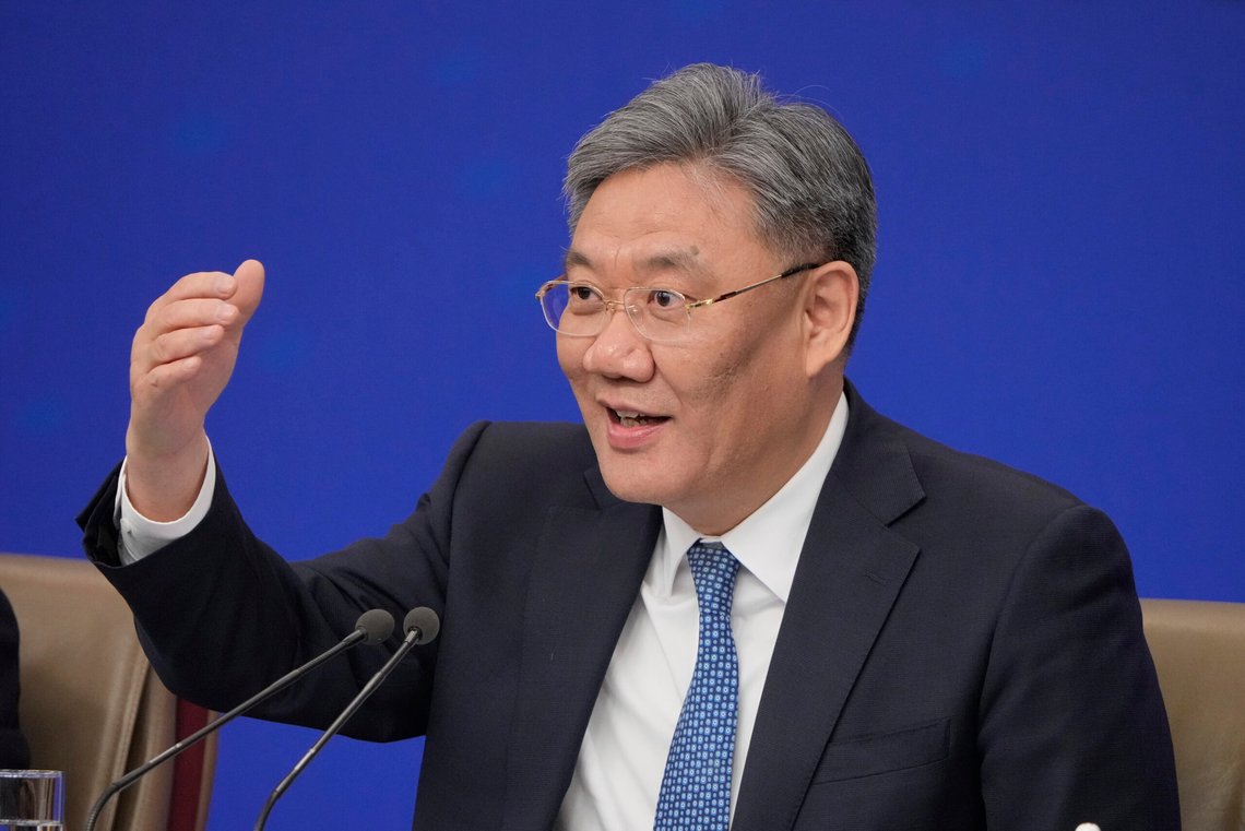 Kinas handelsminister Wang Wentao tror USA og Kina helt sikkert kan finne måter å løse hverandres bekymringer rundt handel. Foto: Vincent Thian / AP / NTB Kinas handelsminister Wang Wentao tror USA og Kina helt sikkert kan finne måter å løse hverandres bekymringer rundt handel. Foto: Vincent Thian / AP / NTB