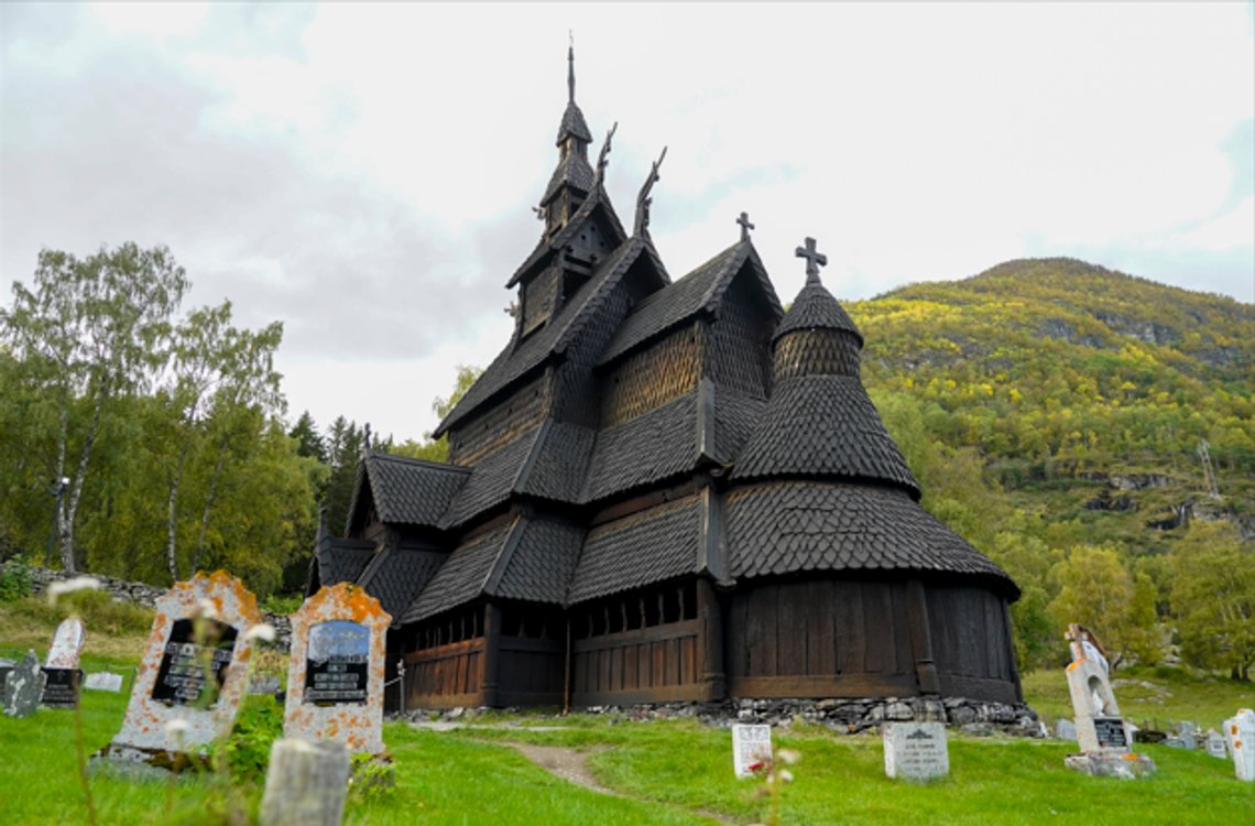 Er det mulig at norske dommere kan nekte foreldre å ta med barna i kirken? I delstaten Maine har nettopp dette blitt vedtatt i en domstol. Bildet viser Borgund stavkirke. Foto: Terje Pedersen / NTB Er det mulig at norske dommere kan nekte foreldre å ta med barna i kirken? I delstaten Maine har nettopp dette blitt vedtatt i en domstol. Bildet viser Borgund stavkirke. Foto: Terje Pedersen / NTB