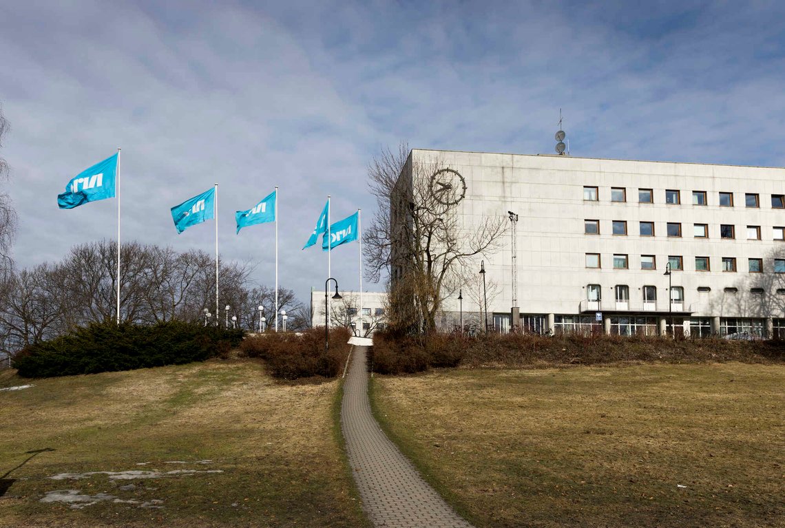 Oslo 20180410.
Norsk Rikskringkasting NRK på Marienlyst. Her NRK logo på flagg.
Foto: Gorm Kallestad / NTB Oslo 20180410.
Norsk Rikskringkasting NRK på Marienlyst. Her NRK logo på flagg.
Foto: Gorm Kallestad / NTB