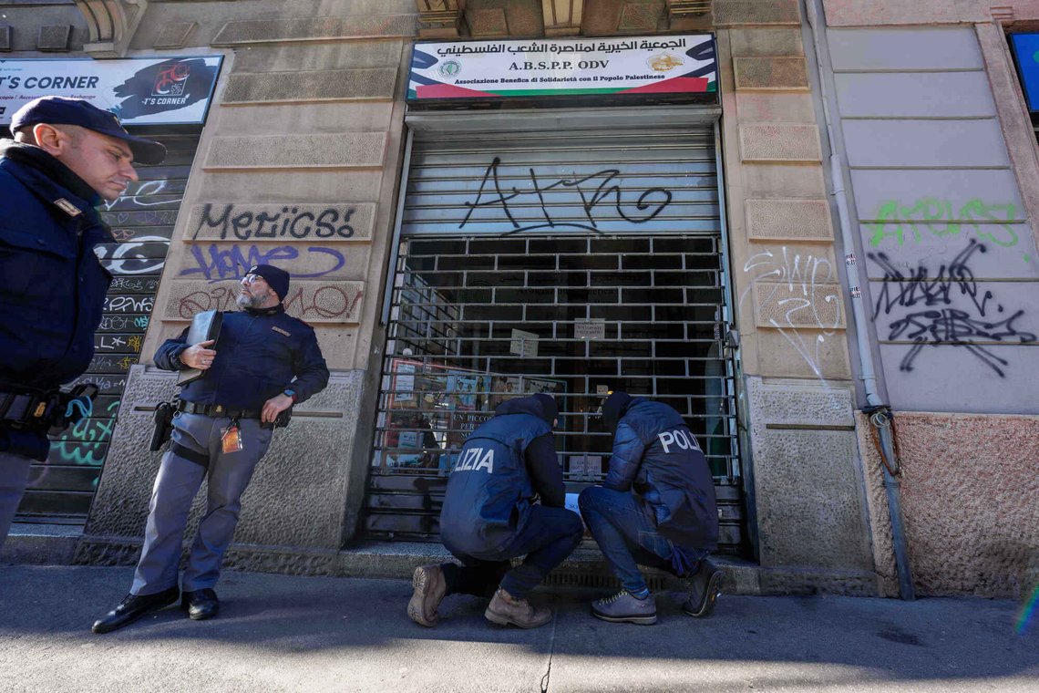 Police officers inspect a charitable association supporting Palestinian civilians in Milan, Italy, Saturday, Dec. 27, 2025 after Italian investigators have arrested nine people suspected of raising millions of euros for Hamas. (Claudio Furlan/LaPresse via AP) Police officers inspect a charitable association supporting Palestinian civilians in Milan, Italy, Saturday, Dec. 27, 2025 after Italian investigators have arrested nine people suspected of raising millions of euros for Hamas. (Claudio Furlan/LaPresse via AP)