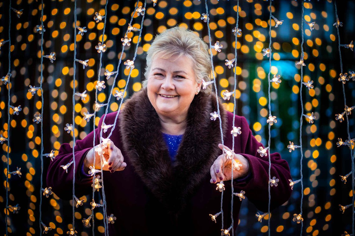Oslo 20251217.
Avtroppende partileder i Høyre Erna Solberg fotografert i Vinterland på Karl Johan.
Foto: Ole Berg-Rusten / NTB Oslo 20251217.
Avtroppende partileder i Høyre Erna Solberg fotografert i Vinterland på Karl Johan.
Foto: Ole Berg-Rusten / NTB