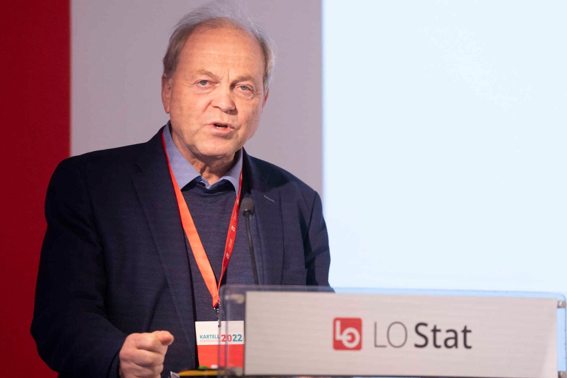 GOL 20221123.
Tore Bjørgo, leder for C-REX – Senter for
ekstremismeforskning, taler under LO Stats Kartellkonferanse 2022.
Foto:Terje Bendiksby / NTB GOL 20221123.
Tore Bjørgo, leder for C-REX – Senter for
ekstremismeforskning, taler under LO Stats Kartellkonferanse 2022.
Foto:Terje Bendiksby / NTB