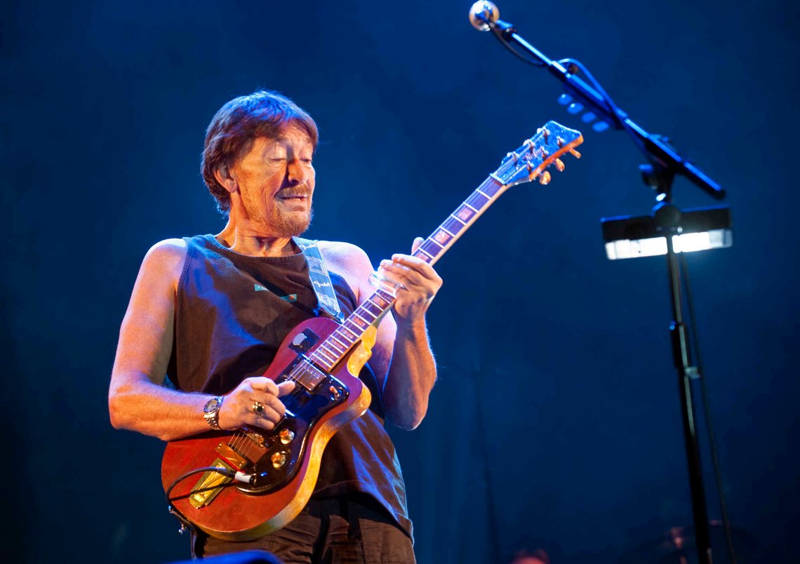 Chris Rea er død, 74 år gammel. Foto: AP/dapd, Eckehard Schulz/NTB Chris Rea er død, 74 år gammel. Foto: AP/dapd, Eckehard Schulz/NTB