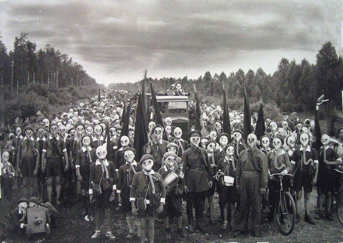 Viktor Bulla Pioners of Leningrad during defense drill in 1937 Viktor Bulla Pioners of Leningrad during defense drill in 1937