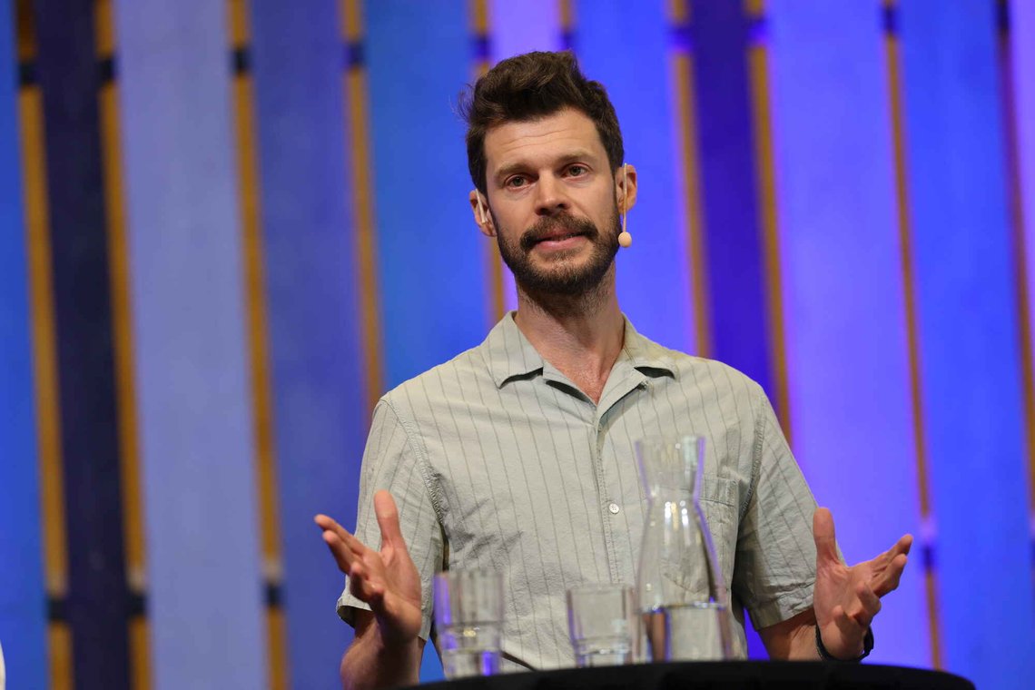 Bjørnar Moxnes (Rødt) ønsker at Norge sender mer militært personell til Grønland for å avskrekke USA: Foto: Geir Olsen / NTB Bjørnar Moxnes (Rødt) ønsker at Norge sender mer militært personell til Grønland for å avskrekke USA: Foto: Geir Olsen / NTB