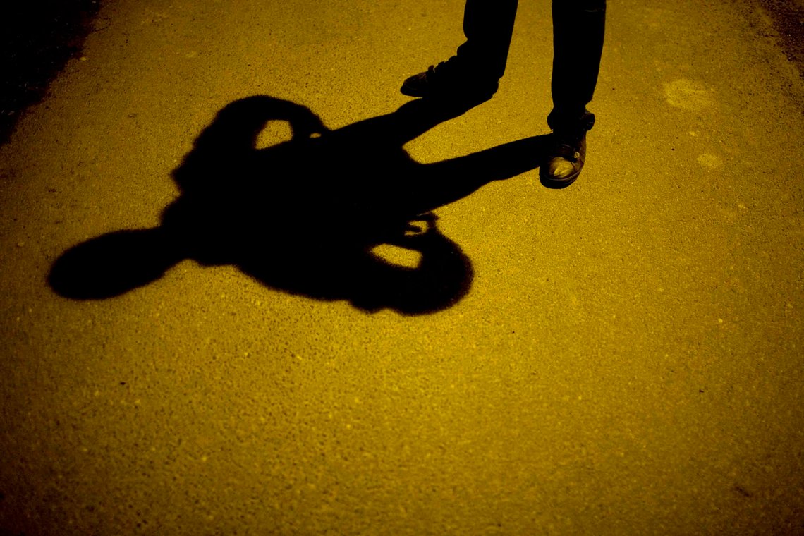 OSLO mai 2008
Ung mann. Innbruddstyv. Forbryter. Tyv. Ungdomskriminell. Kriminell. Ungdom på skråplanet. Vold. Overfall. Voldtekt.
Foto: Sara Johannessen Meek / NTB
NB1 Modellklarert OSLO mai 2008
Ung mann. Innbruddstyv. Forbryter. Tyv. Ungdomskriminell. Kriminell. Ungdom på skråplanet. Vold. Overfall. Voldtekt.
Foto: Sara Johannessen Meek / NTB
NB1 Modellklarert