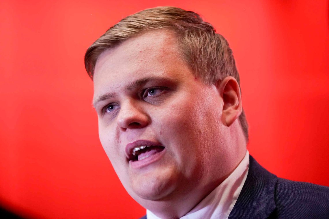 Vi må gjøre alt vi kan for å gjenreise tilliten til Stortinget. Det starter med oss selv, sier AUF-leder Gaute Børstad Skjervø. Foto: Javad Parsa / NTB Vi må gjøre alt vi kan for å gjenreise tilliten til Stortinget. Det starter med oss selv, sier AUF-leder Gaute Børstad Skjervø. Foto: Javad Parsa / NTB