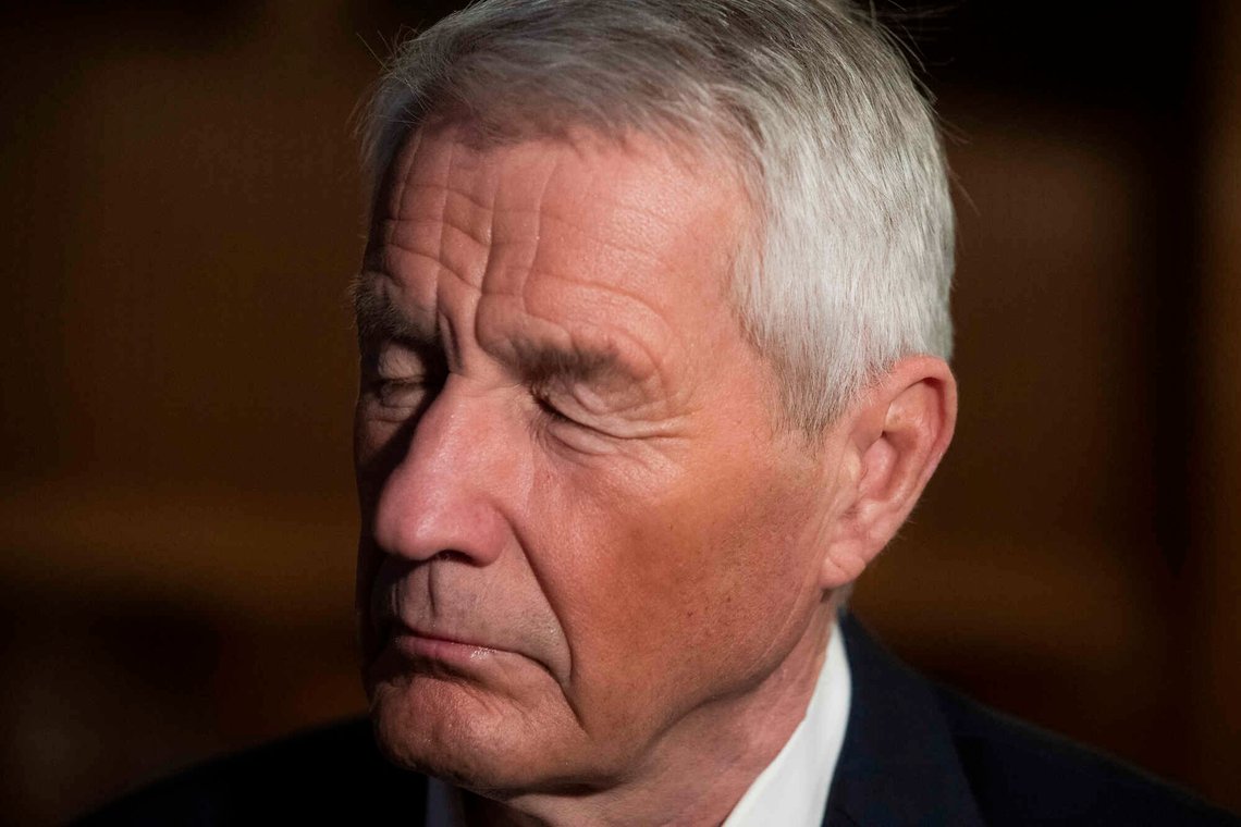 Thorbjørn Jagland lukket øynene. Hva mente han med "knekkebrød" i dialogen med seksualforbryteren Jeffrey Epstein?
Foto: Berit Roald / NTB Thorbjørn Jagland lukket øynene. Hva mente han med "knekkebrød" i dialogen med seksualforbryteren Jeffrey Epstein?
Foto: Berit Roald / NTB