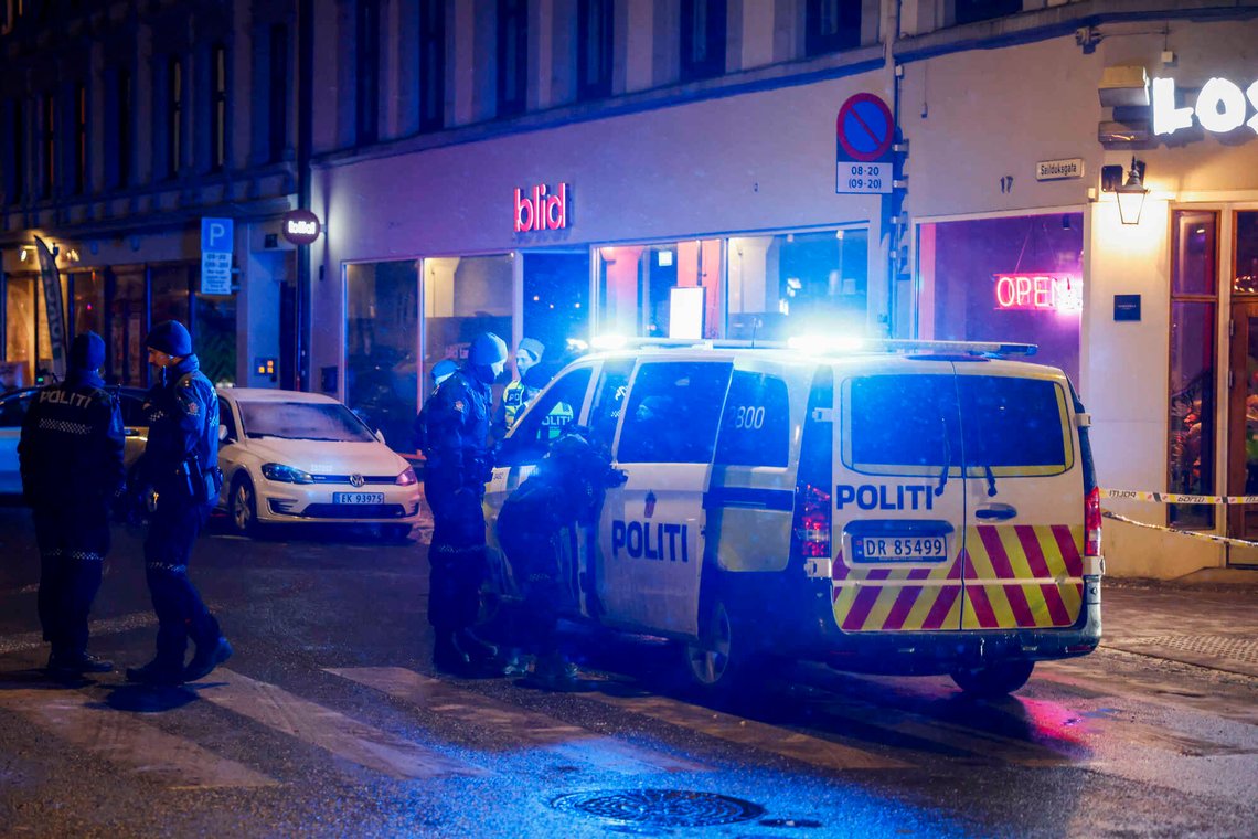 Oslo 20260206.
En person er knivstukket på Olaf Ryes plass i Oslo fredag kveld.
Foto: Jonas Been Henriksen / NTB Oslo 20260206.
En person er knivstukket på Olaf Ryes plass i Oslo fredag kveld.
Foto: Jonas Been Henriksen / NTB