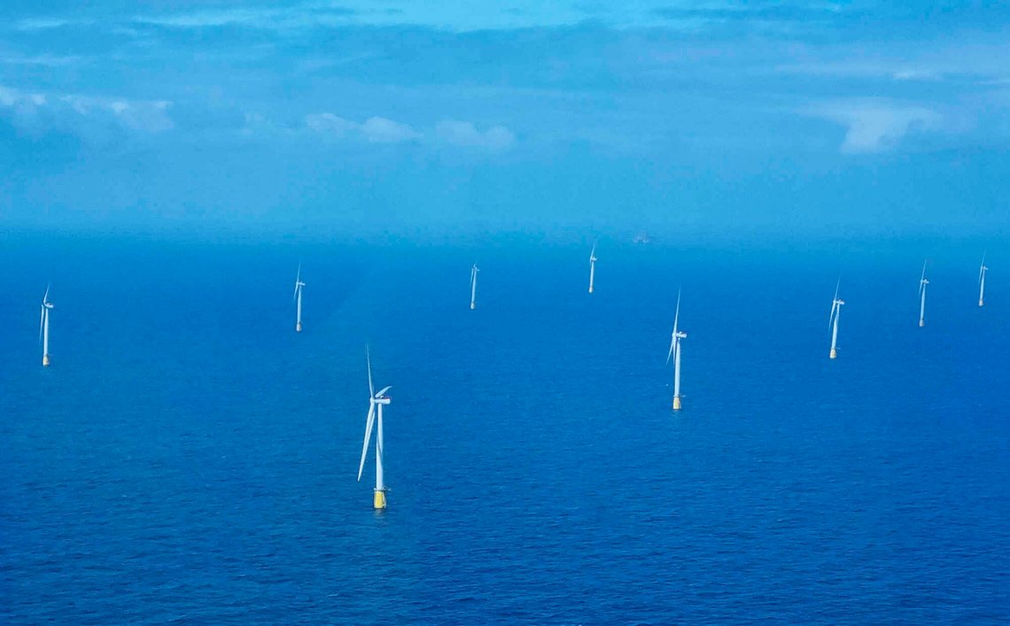 Utsikt til den flytende havvindparken Hywind Tampen i Nordsjøen den 23. august 2023. Foto: Peter Tàlos / NTB. Utsikt til den flytende havvindparken Hywind Tampen i Nordsjøen den 23. august 2023. Foto: Peter Tàlos / NTB.