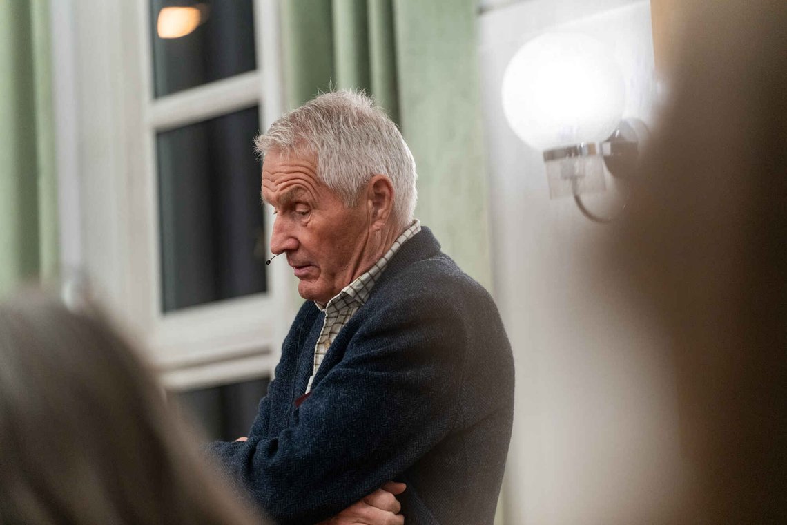 Oslo 20251113.
Torbjørn Jagland holder torsdag foredrag under et arrangement i Ullern kirke. I foredraget deler han erfaringer fra sin tid som statsminister, utenriksminister, stortingspresident, generalsekretær i Europarådet og medlem av Nobelkomiteen.
Foto: Thomas Fure / NTB Oslo 20251113.
Torbjørn Jagland holder torsdag foredrag under et arrangement i Ullern kirke. I foredraget deler han erfaringer fra sin tid som statsminister, utenriksminister, stortingspresident, generalsekretær i Europarådet og medlem av Nobelkomiteen.
Foto: Thomas Fure / NTB