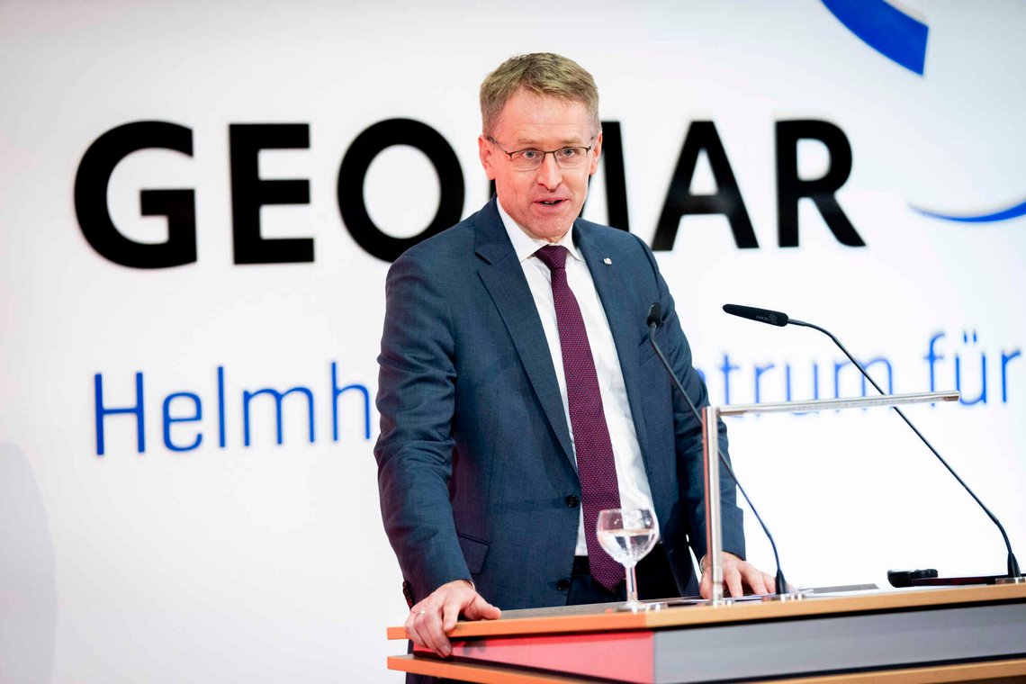 Ministerpresident i den tyske delstaten Schleswig-Holstein, Daniel Günther, ønsker å utvise voldelige kriminelle utlendinger. Foto: Ida Marie Odgaard /Ritzau Scanpix/ NTB Ministerpresident i den tyske delstaten Schleswig-Holstein, Daniel Günther, ønsker å utvise voldelige kriminelle utlendinger. Foto: Ida Marie Odgaard /Ritzau Scanpix/ NTB