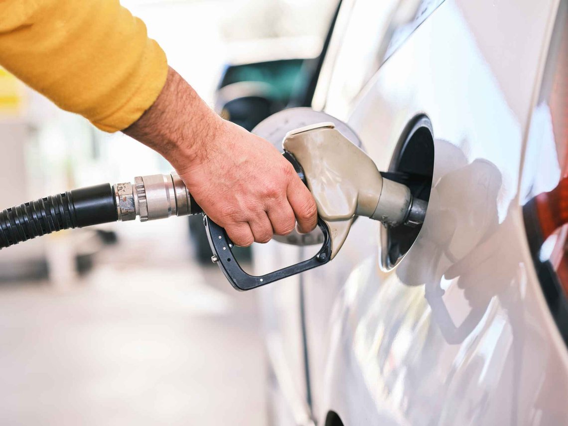 Det er ikke billig å fylle opp tanken med dagens priser på bensin og diesel. Foto: Pixabay Det er ikke billig å fylle opp tanken med dagens priser på bensin og diesel. Foto: Pixabay