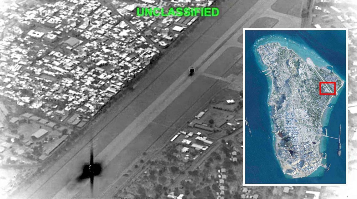 Dronevideo delt av president Trump viser bomber som ødelegger en flystripe, angivelig på Kharg-øyen i Iran (innfelt). (Satellitfoto: Planet Labs PBC via AP/NTB) Dronevideo delt av president Trump viser bomber som ødelegger en flystripe, angivelig på Kharg-øyen i Iran (innfelt). (Satellitfoto: Planet Labs PBC via AP/NTB)