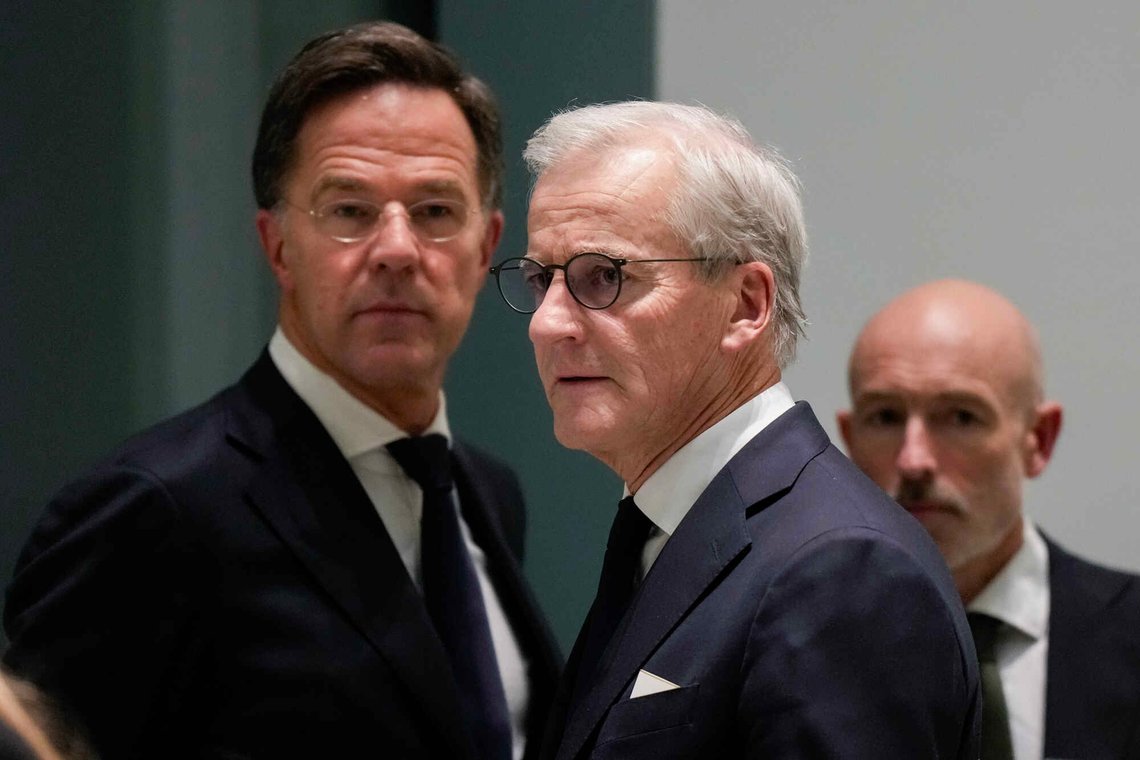 Berlin, Tyskland 20251215.
Statsminister Jonas Gahr Støre og NATO generalsekretær Mark Rutte i Berlin. Statsministeren er i Tyskland for å delta i en arbeidsmiddag hvor temaet er arbeidet videre mot en våpenhvile og varig fred i Ukraina.
Foto: Cornelius Poppe / NTB Berlin, Tyskland 20251215.
Statsminister Jonas Gahr Støre og NATO generalsekretær Mark Rutte i Berlin. Statsministeren er i Tyskland for å delta i en arbeidsmiddag hvor temaet er arbeidet videre mot en våpenhvile og varig fred i Ukraina.
Foto: Cornelius Poppe / NTB