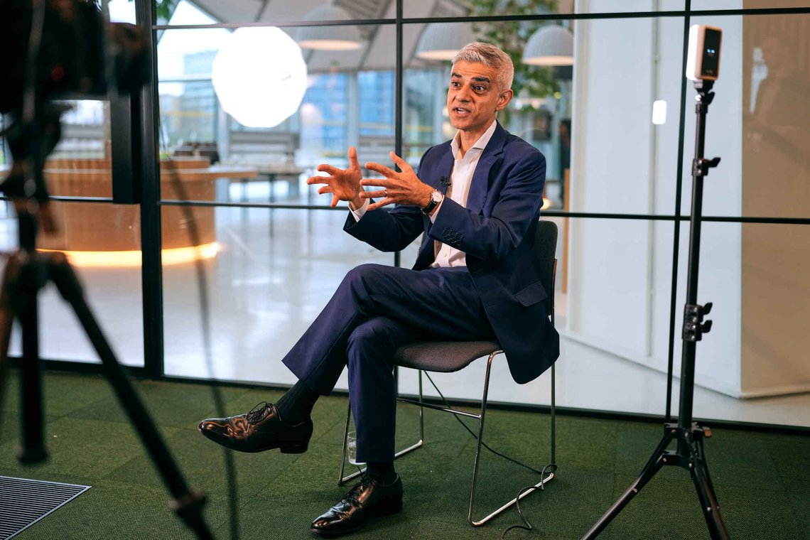 Londons borgermester Sadiq Khan under et intervju i London, 12. januar 2026. Foto: Kirsty Wigglesworth, AP-NTB. Londons borgermester Sadiq Khan under et intervju i London, 12. januar 2026. Foto: Kirsty Wigglesworth, AP-NTB.
